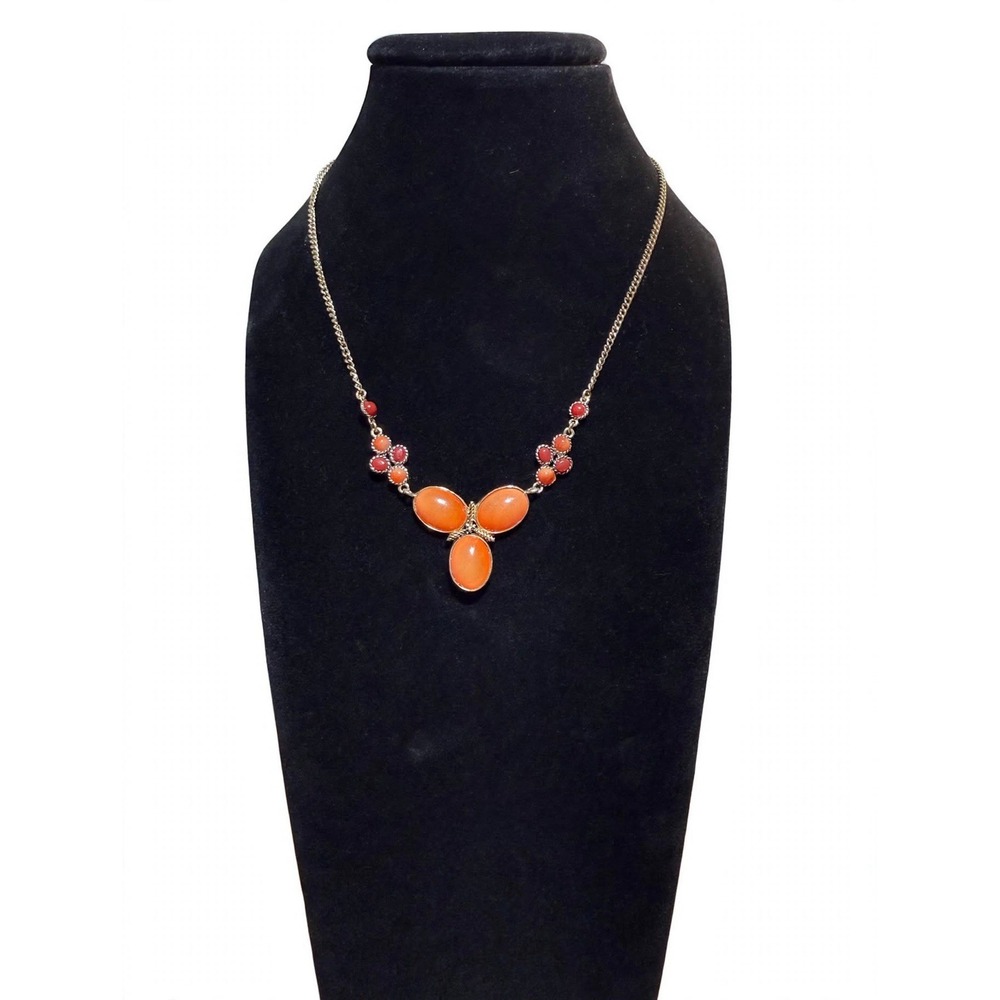 Vintage Monet Coral Orange Cabochon Necklace Gold Tone Tri Pendant 18in